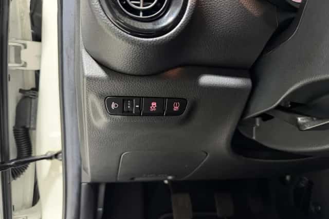 Kia Picanto (2021) thumbnail 14
