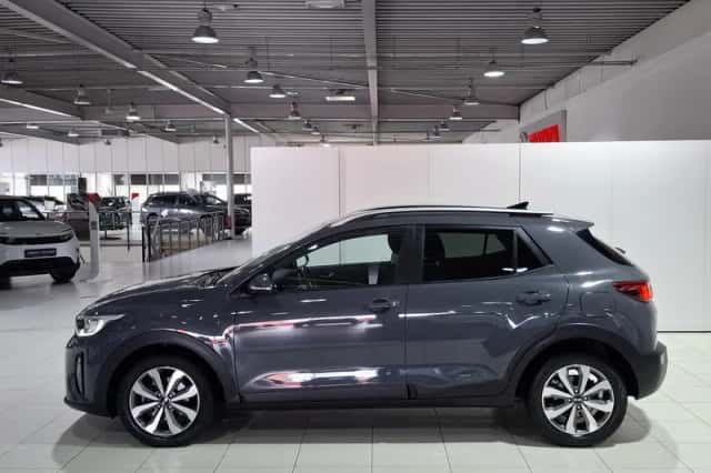 Kia Stonic (2021) thumbnail 6