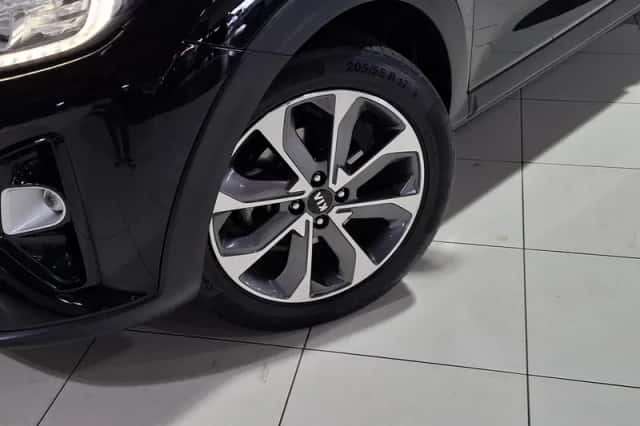 Kia Stonic (2020) thumbnail 2