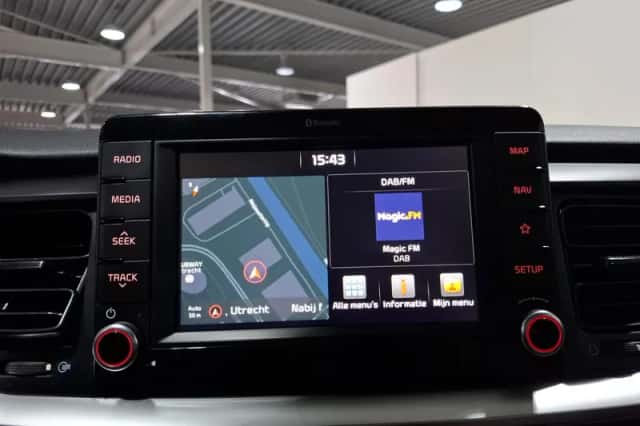Kia Stonic (2020) thumbnail 15