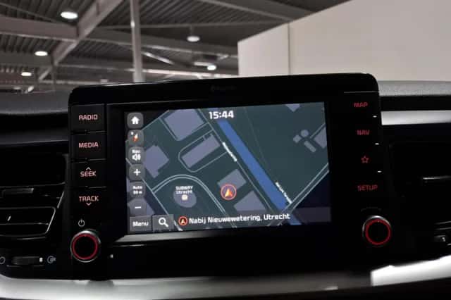 Kia Stonic (2020) thumbnail 18