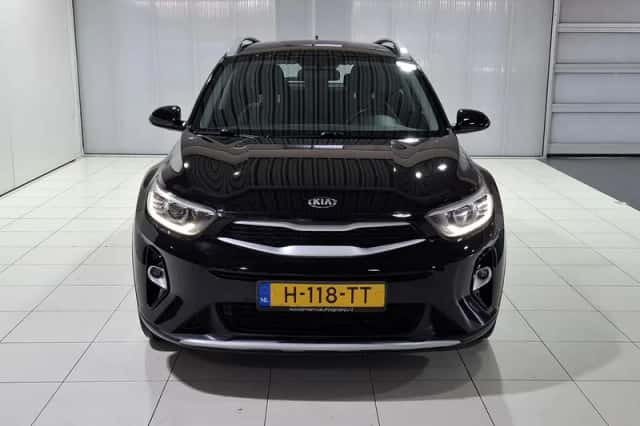 Kia Stonic (2020) thumbnail 4