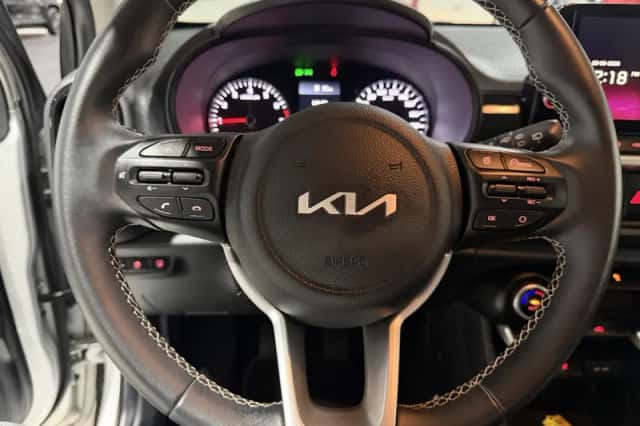 Kia Picanto (2023) thumbnail 11