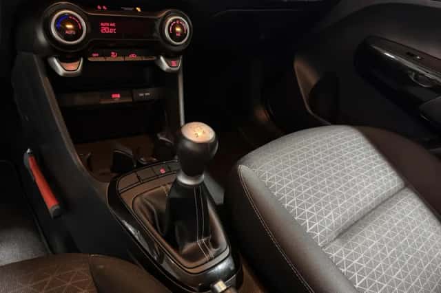 Kia Picanto (2023) thumbnail 21