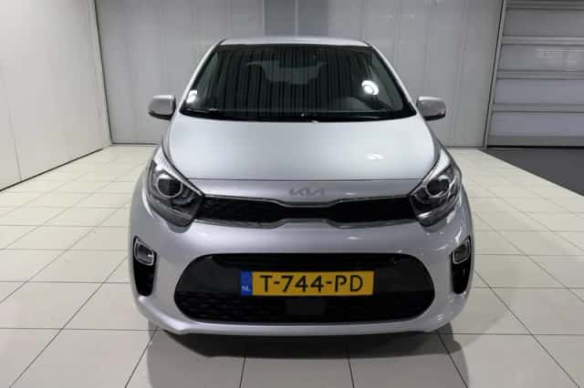 Kia Picanto (2023) thumbnail 9