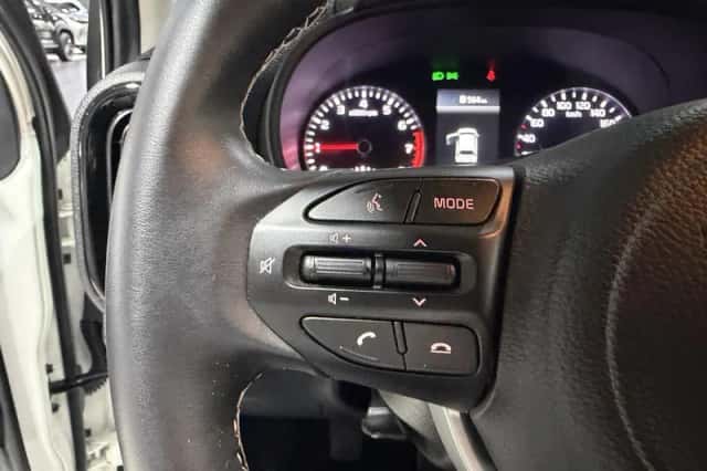 Kia Picanto (2023) thumbnail 12