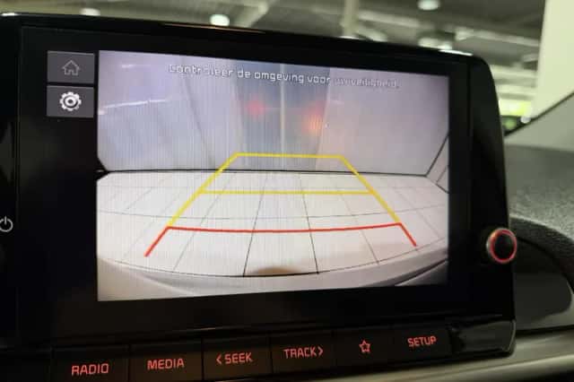 Kia Picanto (2023) thumbnail 18