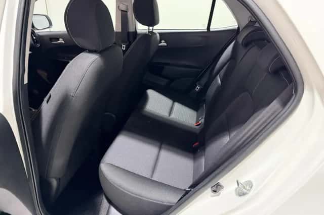 Kia Picanto (2023) thumbnail 23