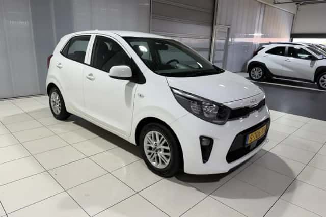 Kia Picanto (2023) thumbnail 8