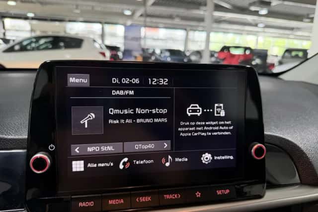 Kia Picanto (2023) thumbnail 16