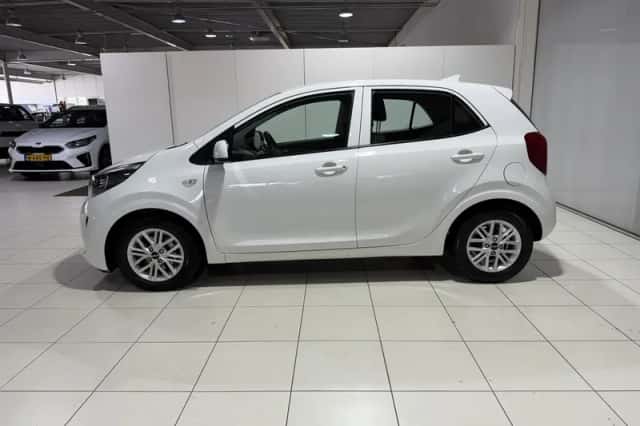 Kia Picanto (2023) thumbnail 4