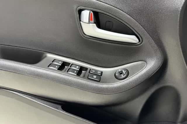 Kia Picanto (2015) thumbnail 14