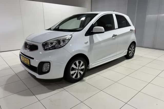 Kia Picanto (2015) thumbnail 3