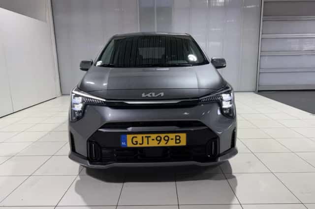Kia Picanto (2024) thumbnail 2