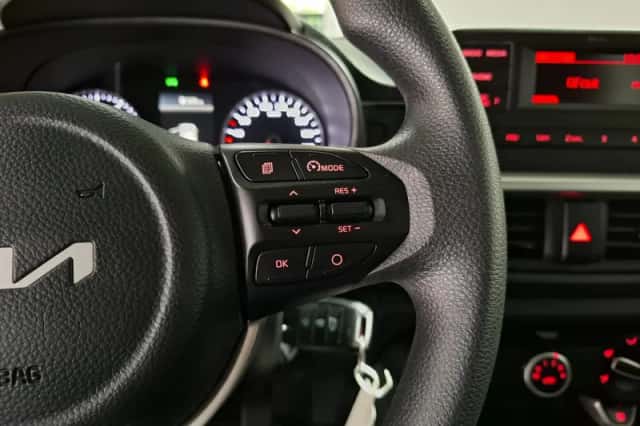 Kia Picanto (2022) thumbnail 13