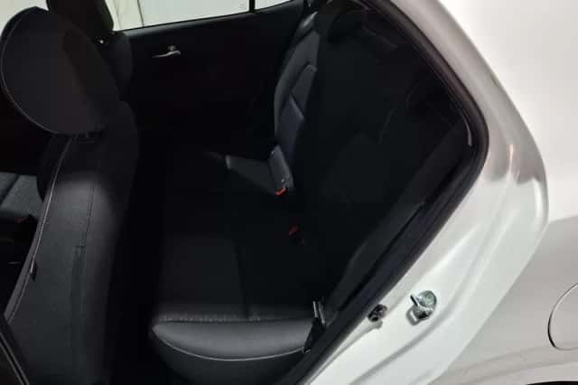 Kia Picanto (2022) thumbnail 15