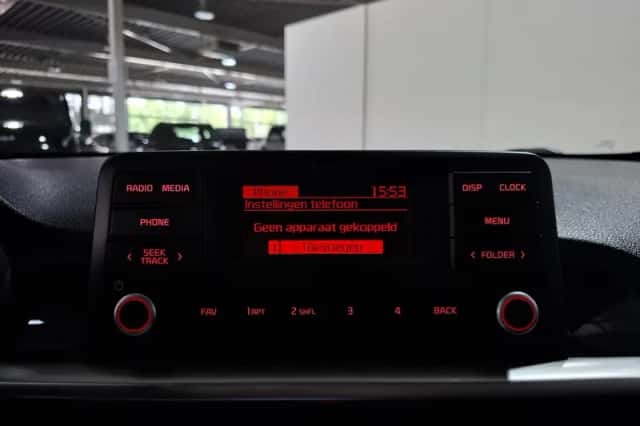 Kia Picanto (2022) thumbnail 19