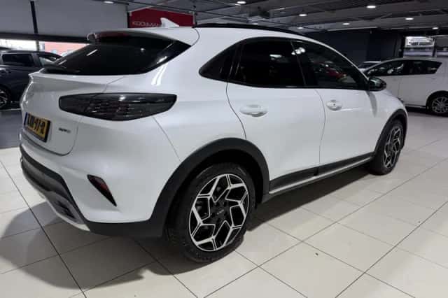 Kia XCeed (2023) thumbnail 6
