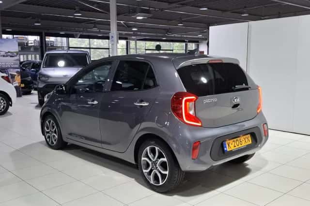 Kia Picanto (2021) thumbnail 6