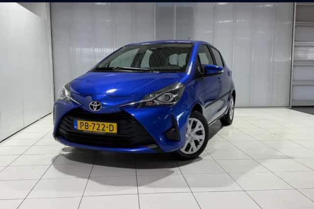 Toyota Yaris (2017) thumbnail 1