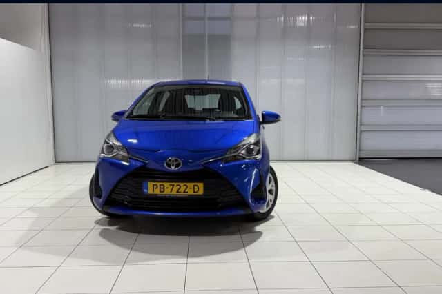 Toyota Yaris (2017) thumbnail 1