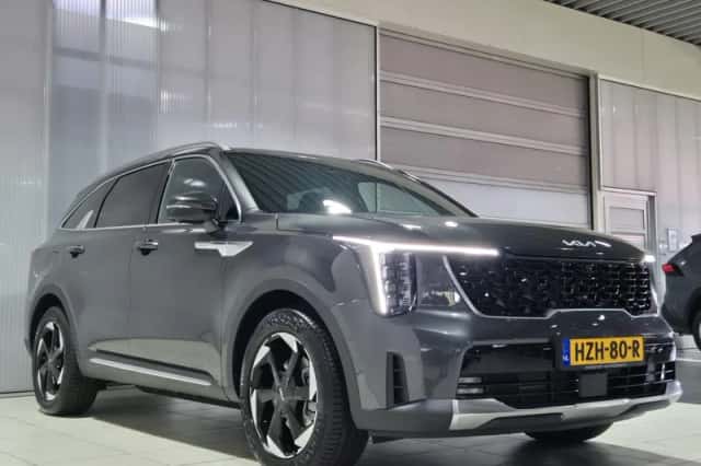 Kia Sorento (2025) thumbnail 2