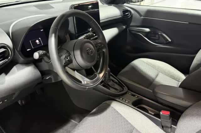 Toyota Yaris Cross (2025) thumbnail 5