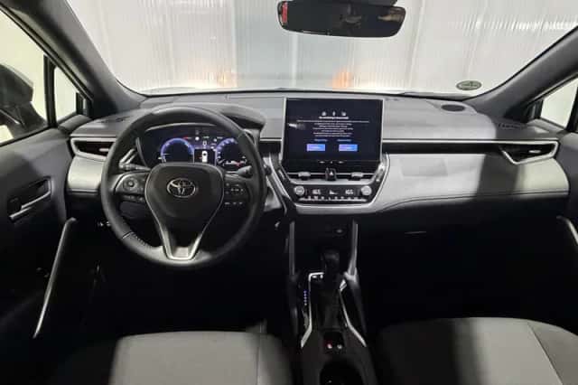 Toyota Corolla (2025) thumbnail 6