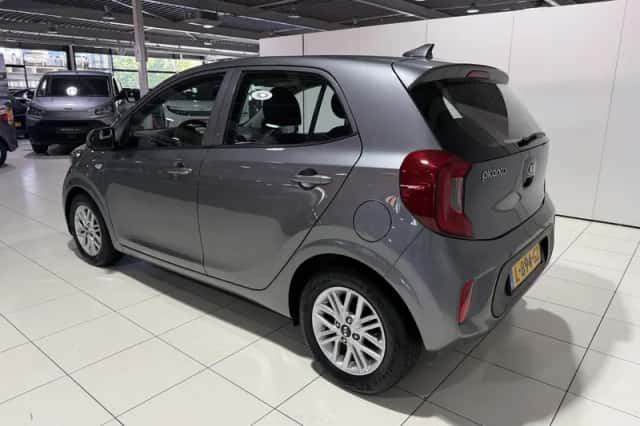 Kia Picanto (2021) thumbnail 5