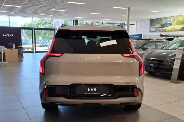 Kia EV9 (2026) thumbnail 5