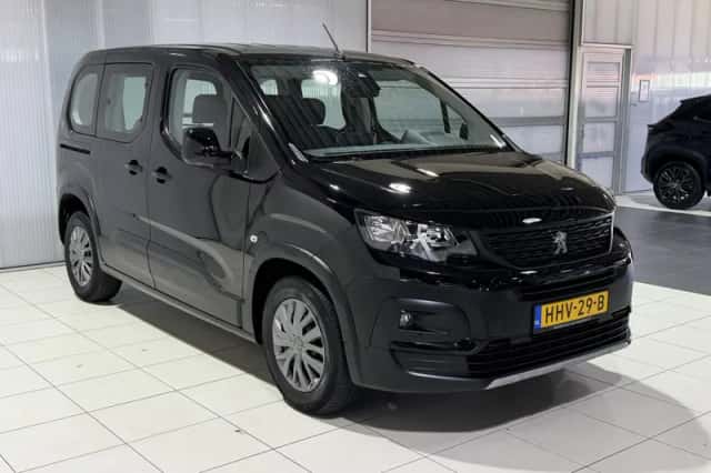 Peugeot Rifter (2023) thumbnail 5