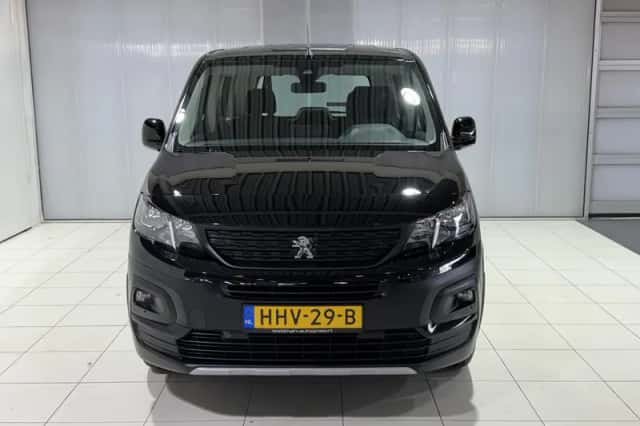 Peugeot Rifter (2023) thumbnail 6