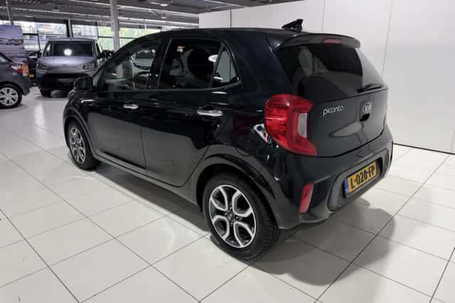 Kia Picanto (2021) thumbnail 5
