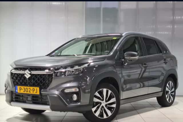 Suzuki S-Cross (2022) thumbnail 1