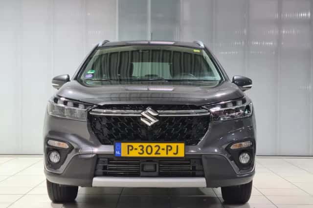 Suzuki S-Cross (2022) thumbnail 5