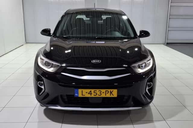 Kia Stonic (2021) thumbnail 6