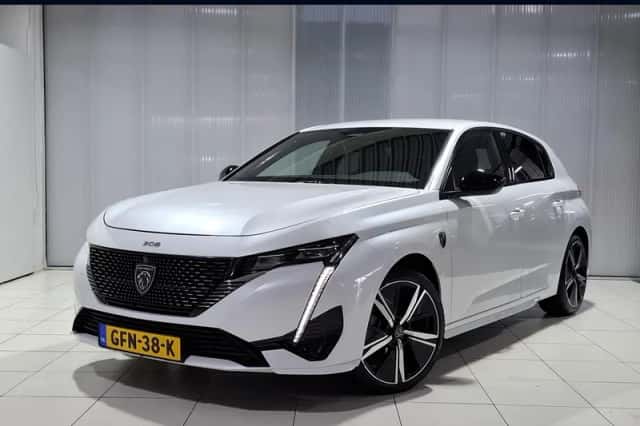 Peugeot 308 (2022) thumbnail 1