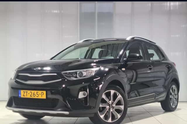 Kia Stonic (2019) thumbnail 1