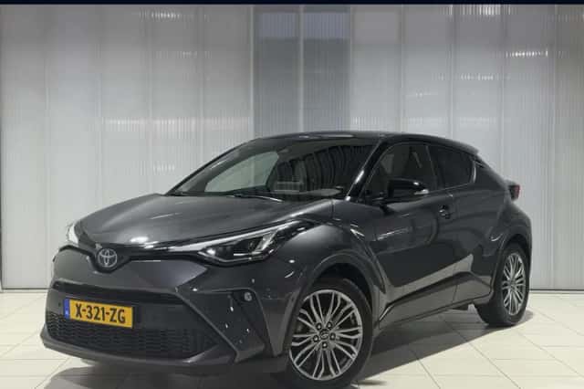 Toyota C-HR (2023) thumbnail 1