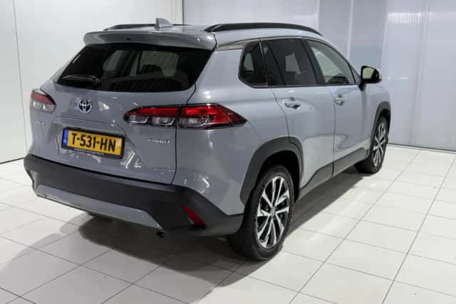 Toyota Corolla (2023) thumbnail 6