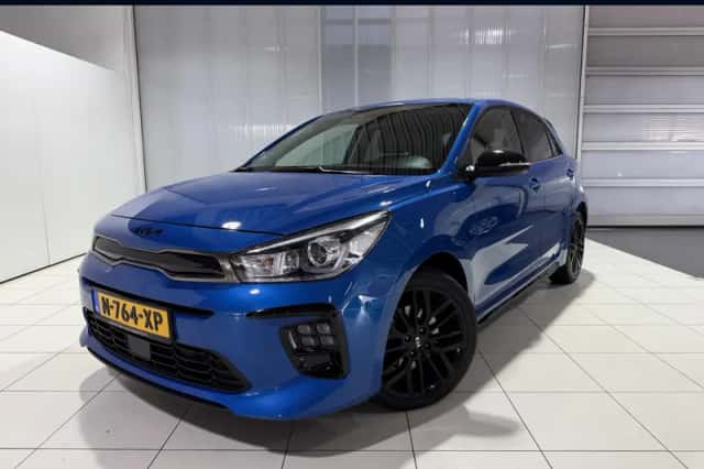 Kia Rio (2022) thumbnail 1