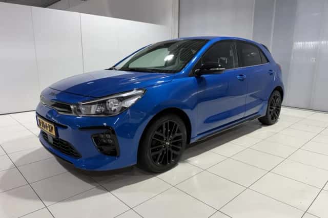 Kia Rio (2022) thumbnail 3