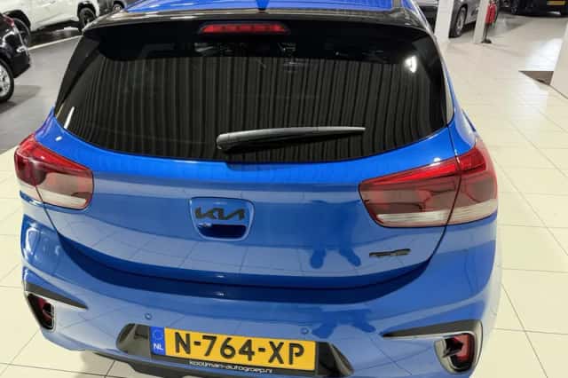 Kia Rio (2022) thumbnail 6
