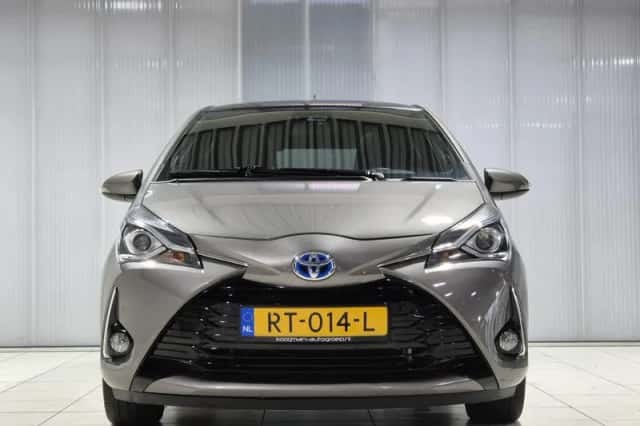 Toyota Yaris (2018) thumbnail 4