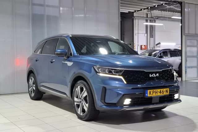Kia Sorento (2022) thumbnail 3