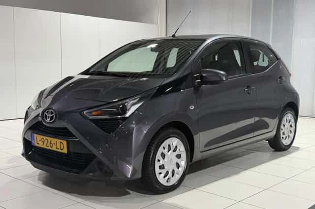Toyota Aygo (2021) thumbnail 5