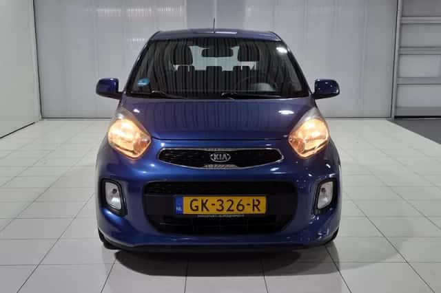 Kia Picanto (2015) thumbnail 4