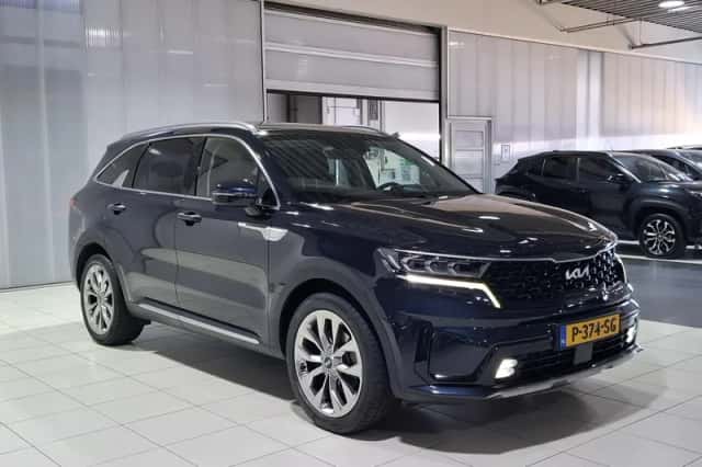 Kia Sorento (2022) thumbnail 3