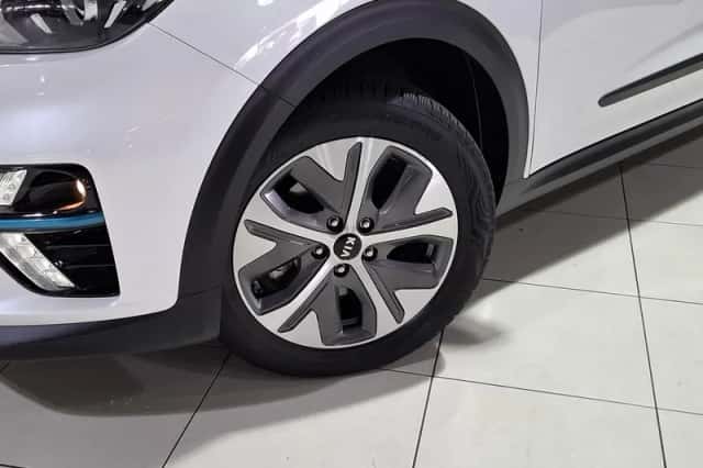 Kia Niro EV (2021) thumbnail 2