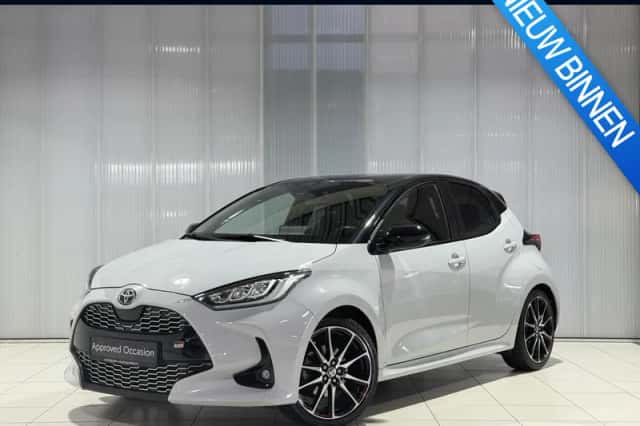 Toyota Yaris (2022) thumbnail 1
